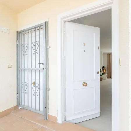 157-empurialola-apartamento Con Vistas Preciosas En Daire *