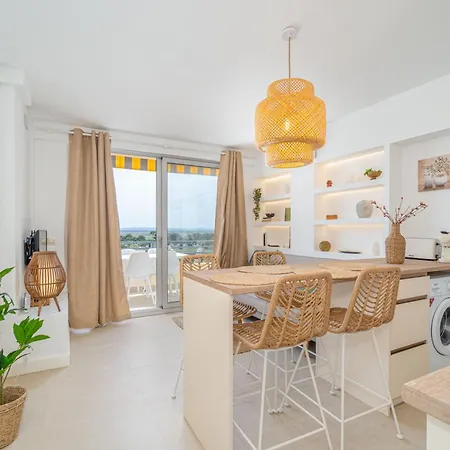 157-empurialola-apartamento Con Vistas Preciosas En Daire